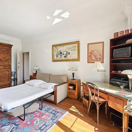 Veeve - Riverview Reverie Paris